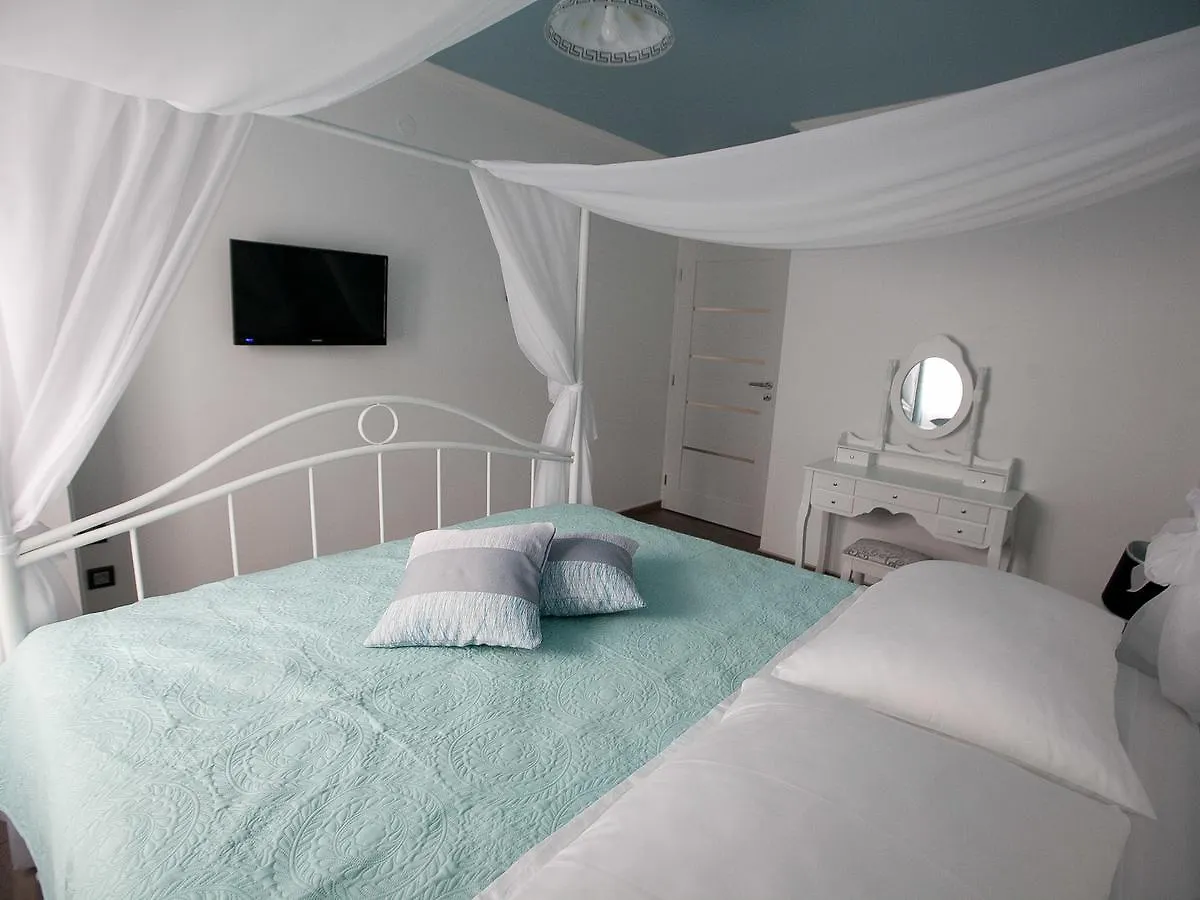 Apartment Stella 자다르